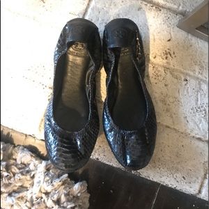 Gently used black Tory Burch lovelies.